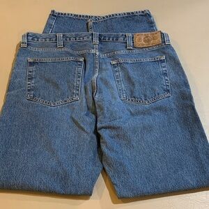 Eddie Bauer Relaxed Fit Blue Jeans​